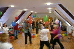 Tanz mit Luftballon